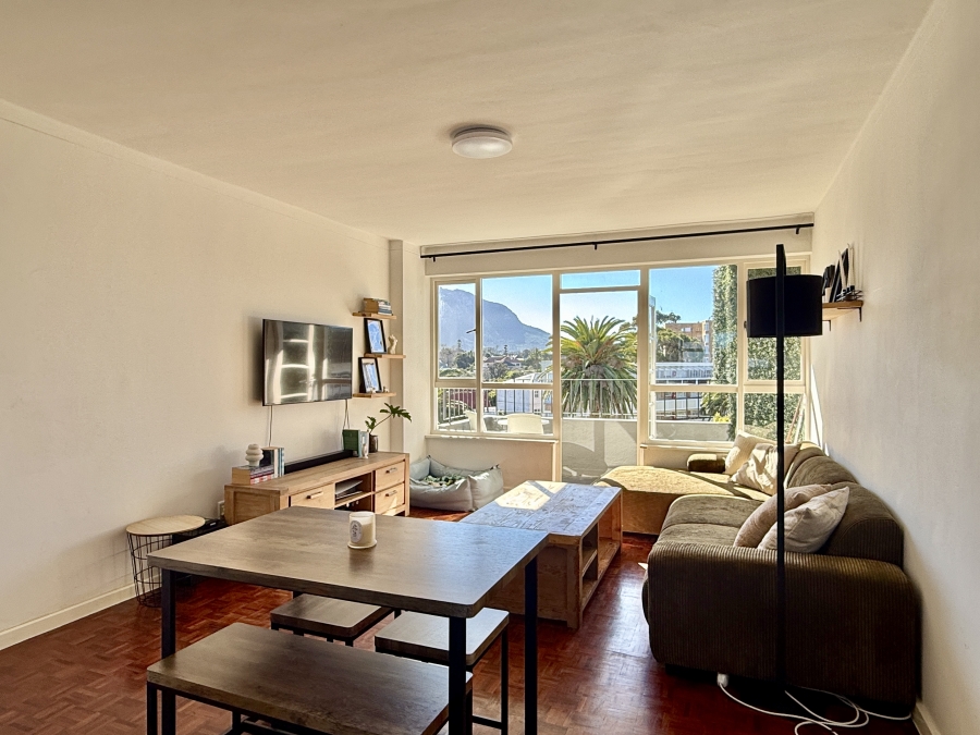 2 Bedroom Property for Sale in Wynberg Upper Western Cape
